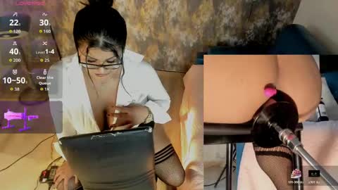 Snapshot of karlamoorex chatting on 04/30/26, 12:22 KARLA online show from 04/30/26, 12:22
