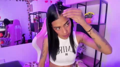 Snapshot of karlaslutskinny__ chatting on 02/07/26, 09:18 karlaslutskinny__ online show from 02/07/26, 09:18