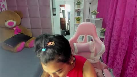 Snapshot of karlaslutskinny__ chatting on 02/28/26, 09:05 karlaslutskinny__ online show from 02/28/26, 09:05