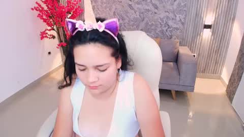 Snapshot of karlie_small chatting on 09/09/25, 08:52 Karli online show from 09/09/25, 08:52