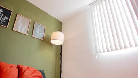 Karlye online show from 10/06/25, 01:41