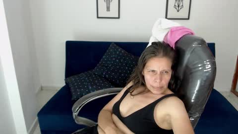 KARLYE online show from 12/11/24, 06:04