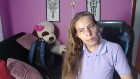 KARLYE online show from 10/23/25, 01:49