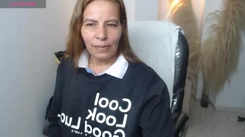 Snapshot of karlye_hot chatting on 01/17/26, 01:54 KARLYE online show from 01/17/26, 01:54