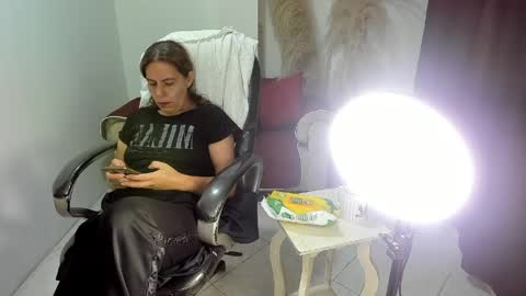 KARLYE online show from 05/12/26, 03:58