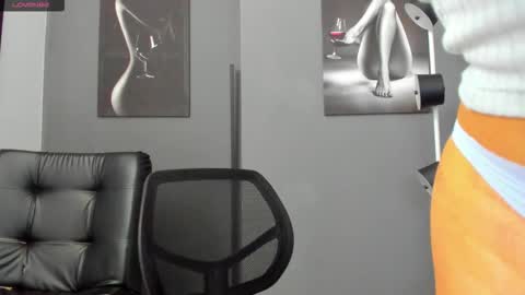   online show from 09/09/25, 04:17