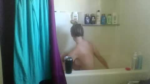 Snapshot of karmaqueen123 chatting on 10/21/25, 04:41 Karma Queen online show from 10/21/25, 04:41