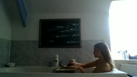 Snapshot of karmaqueen123 chatting on 06/23/26, 05:44 Karma Queen online show from 06/23/26, 05:44