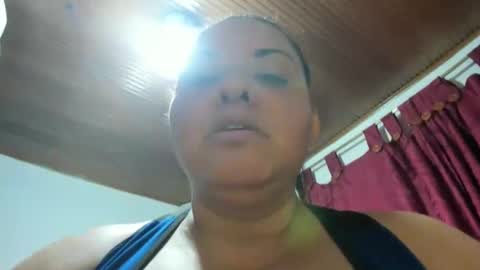 Snapshot of karol103900 chatting on 12/26/24, 03:16 Karol online show from 12/26/24, 03:16