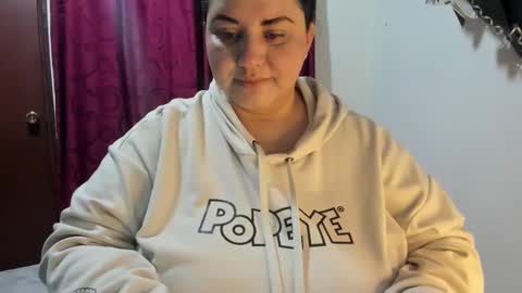 Snapshot of karol103900 chatting on 01/05/25, 03:13 Karol online show from 01/05/25, 03:13