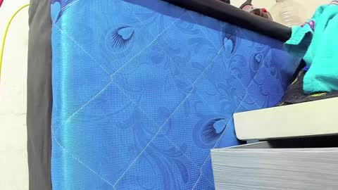 Karol online show from 02/09/25, 03:22