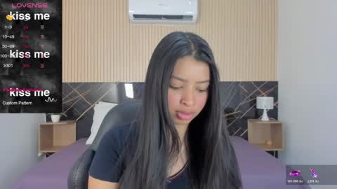 karol_cortes online show from 05/04/26, 01:07