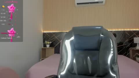 Snapshot of karol_cortes chatting on 06/24/26, 12:15 karol_cortes online show from 06/24/26, 12:15