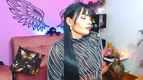 Snapshot of karol_kennedy chatting on 01/28/25, 05:43 Karol Kenedy online show from 01/28/25, 05:43