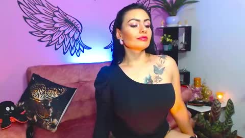 Snapshot of karol_kennedy chatting on 02/23/25, 05:34 Karol Kenedy online show from 02/23/25, 05:34