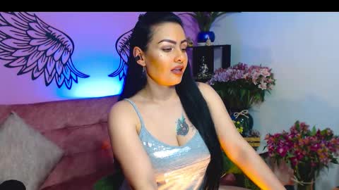 Snapshot of karol_kennedy chatting on 10/02/25, 07:15 Karol Kenedy online show from 10/02/25, 07:15
