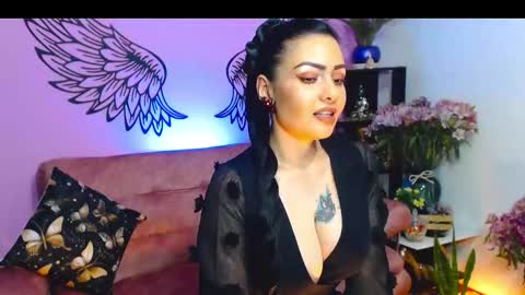 Snapshot of karol_kennedy chatting on 10/07/25, 06:32 Karol Kenedy online show from 10/07/25, 06:32