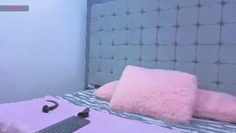 Karol online show from 07/16/26, 04:57