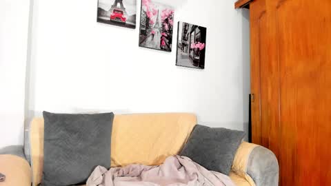 Snapshot of karol_w10 chatting on 04/02/26, 12:14 karol_w10 online show from 04/02/26, 12:14