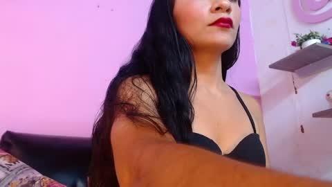 Snapshot of karol_wilde chatting on 05/08/26, 12:27 K A R O L online show from 05/08/26, 12:27