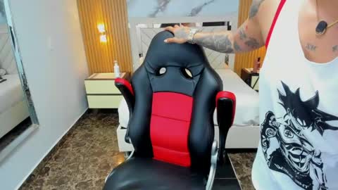 Karol and Luna online show from 04/30/26, 09:08