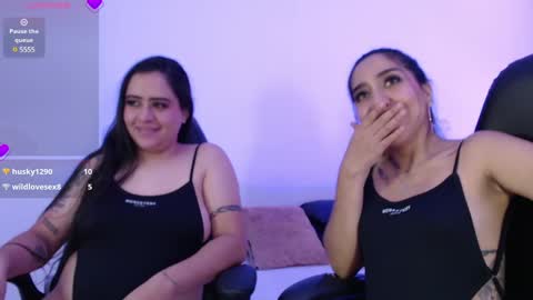 Snapshot of karolandmichel chatting on 01/24/25, 02:41 Karol and Michel online show from 01/24/25, 02:41