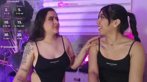 Snapshot of karolandmichel chatting on 03/11/25, 03:02 Karol and Michel online show from 03/11/25, 03:02