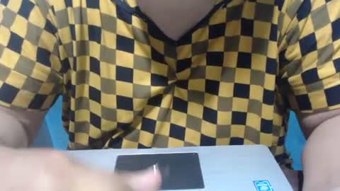 Snapshot of karolbb chatting on 01/04/25, 07:44 karolbb online show from 01/04/25, 07:44