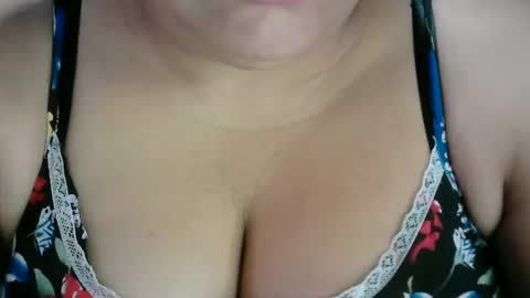 Snapshot of karolbb chatting on 02/24/25, 11:10 karolbb online show from 02/24/25, 11:10