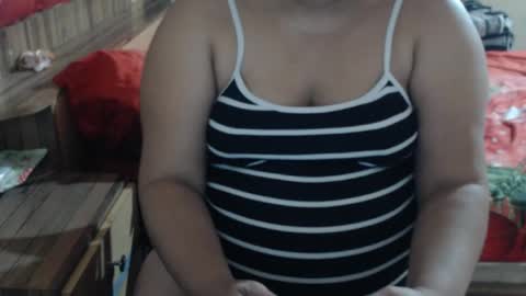 karolbb21 online show from 04/24/26, 11:23