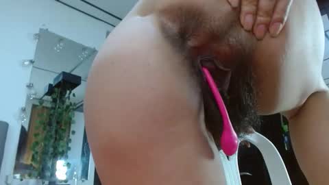 Snapshot of karolhot_x chatting on 02/19/26, 07:37 karol online show from 02/19/26, 07:37