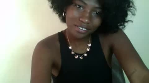 Snapshot of karoliee chatting on 04/15/26, 05:58 karoliee online show from 04/15/26, 05:58