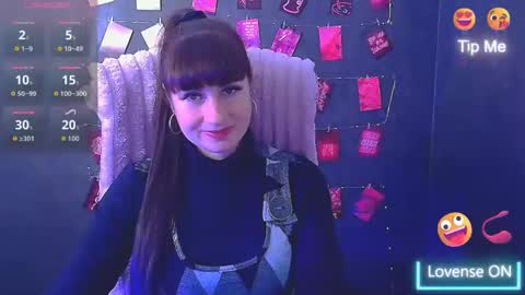 Caroline online show from 11/16/25, 07:03
