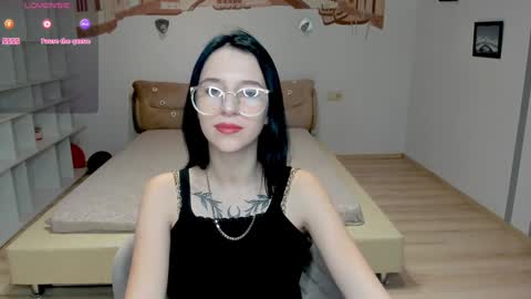 Snapshot of karolinablack chatting on 01/19/25, 06:42 Karolina online show from 01/19/25, 06:42