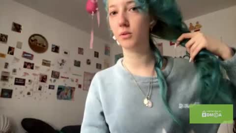 Snapshot of karolinablue chatting on 07/24/26, 08:45 Karoline here online show from 07/24/26, 08:45
