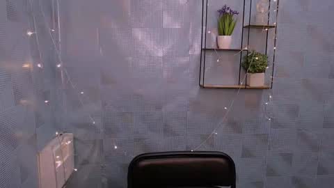 Snapshot of karolinamex_ chatting on 12/23/24, 10:32 Karolina online show from 12/23/24, 10:32
