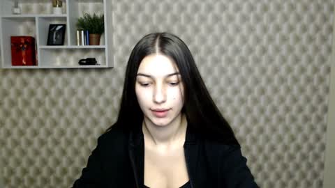 Snapshot of karolinamex_ chatting on 12/27/24, 07:35 Karolina online show from 12/27/24, 07:35