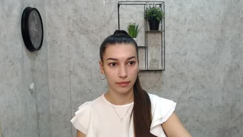 Snapshot of karolinamex_ chatting on 01/03/25, 06:55 Karolina online show from 01/03/25, 06:55
