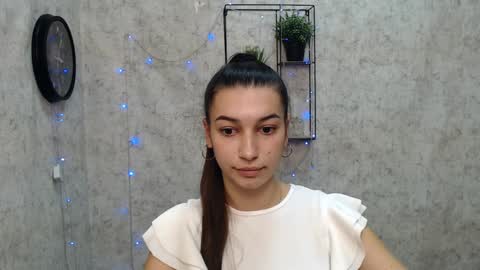 Snapshot of karolinamex_ chatting on 01/03/25, 10:09 Karolina online show from 01/03/25, 10:09