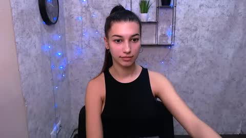 Snapshot of karolinamex_ chatting on 01/20/25, 10:18 Karolina online show from 01/20/25, 10:18