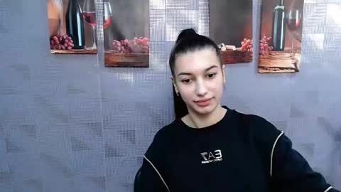 Snapshot of karolinamex_ chatting on 01/24/25, 10:21 Karolina online show from 01/24/25, 10:21