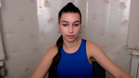 Snapshot of karolinamex_ chatting on 02/08/25, 01:11 Karolina online show from 02/08/25, 01:11