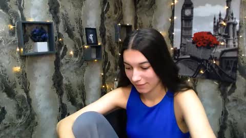 Snapshot of karolinamex_ chatting on 02/12/25, 10:03 Karolina online show from 02/12/25, 10:03