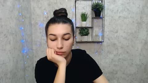 Snapshot of karolinamex_ chatting on 02/15/25, 06:44 Karolina online show from 02/15/25, 06:44