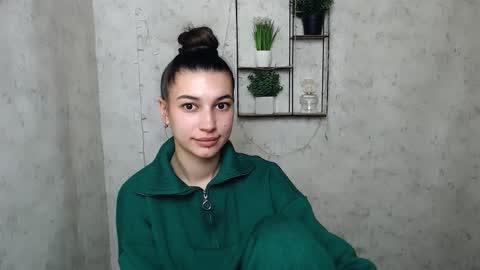 Snapshot of karolinamex_ chatting on 03/08/25, 09:50 Karolina online show from 03/08/25, 09:50