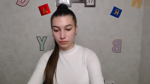 Snapshot of karolinamex_ chatting on 03/11/25, 07:04 Karolina online show from 03/11/25, 07:04