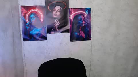Snapshot of karolinamex_ chatting on 10/15/25, 05:51 Karolina online show from 10/15/25, 05:51