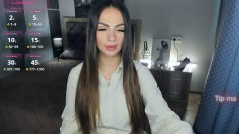 Karolina online show from 06/18/26, 05:51
