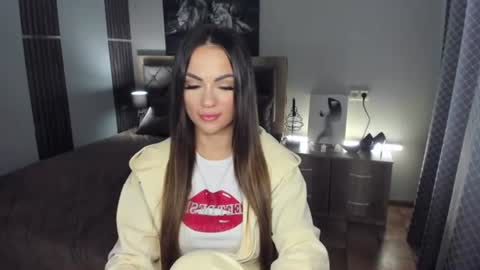 Karolina online show from 06/29/26, 05:46