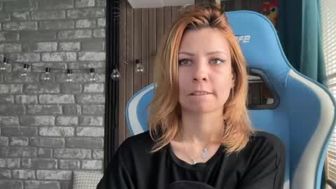 karoline121 online show from 02/21/26, 06:58